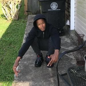 Meet your Posher, Tylan